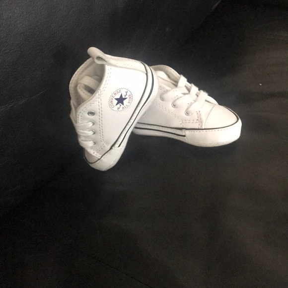 infant size 1 converse